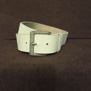 Ladies White Retro Vintage Leather‎ belt. Size S 27-32